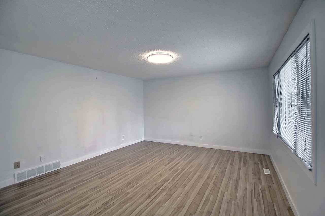 6607 Malvern Rd NE - Photo 6 of 47