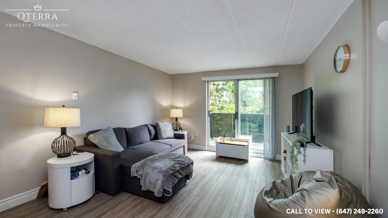 31-43 Taunton Rd E, Oshawa, Ontario L1G 3T6 - Photo 3 of 25