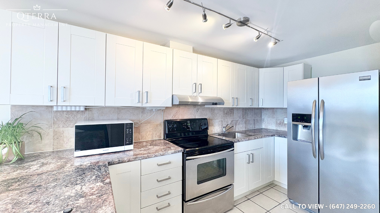 PH8-900 Dynes Rd, Ottawa, Ontario K2C 3L6 - Photo 2 of 12