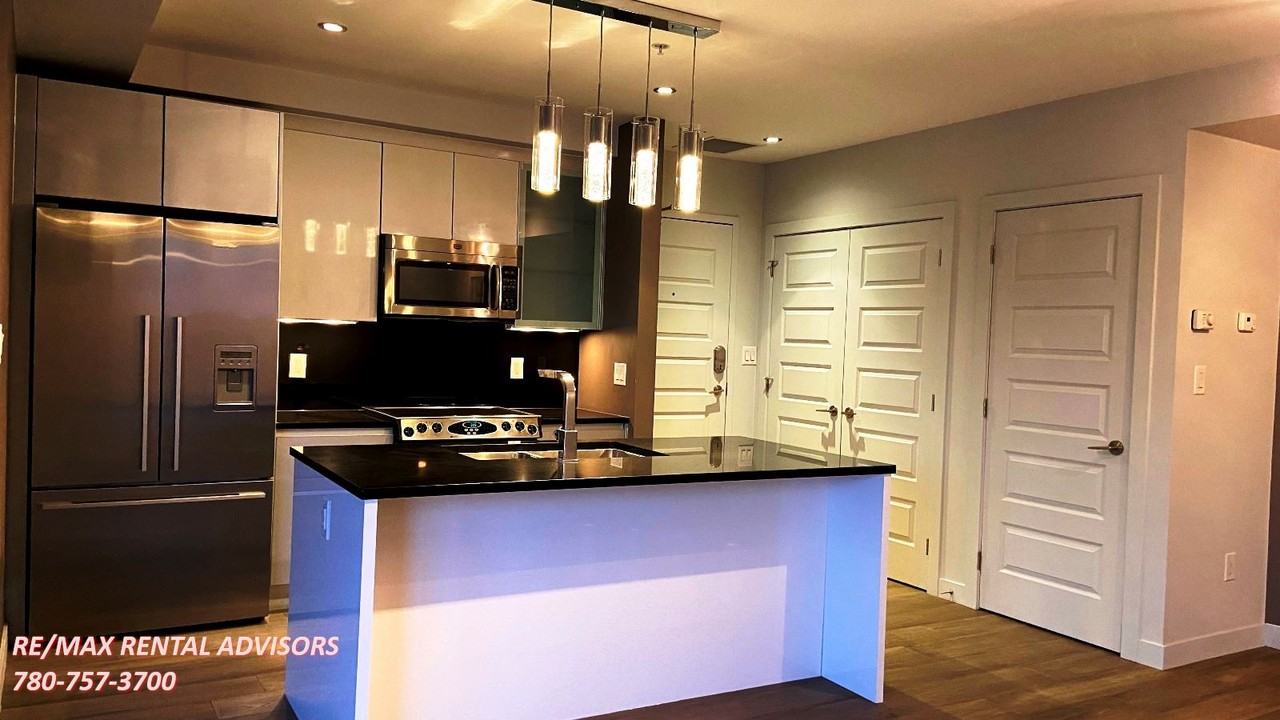 #906 10388 105 Street Northwest - Photo 2 of 19