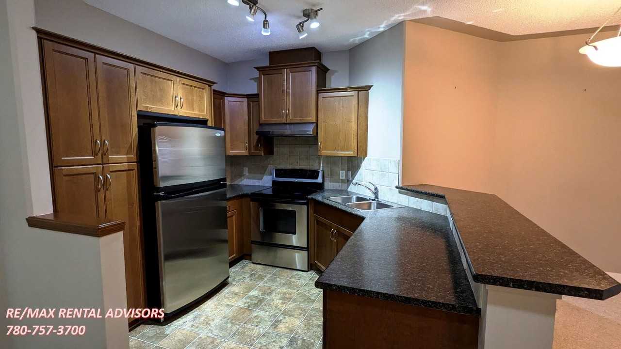 #434 10 Discovery Ridge Close Southwest - Photo 3 of 18