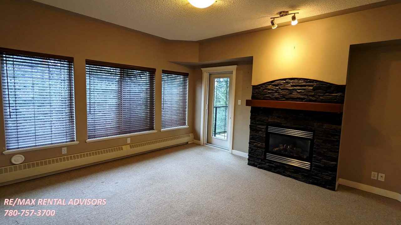 #434 10 Discovery Ridge Close Southwest - Photo 7 of 18