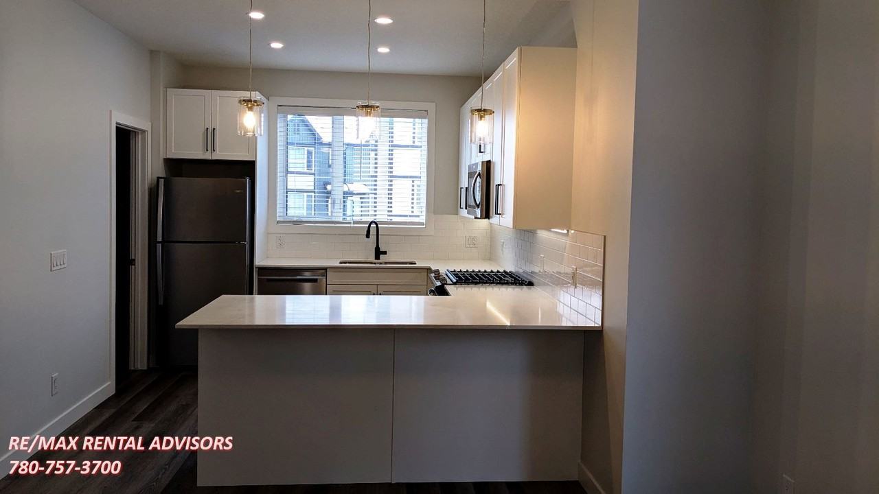 30 Evanscrest Pk Nw - Photo 2 of 16