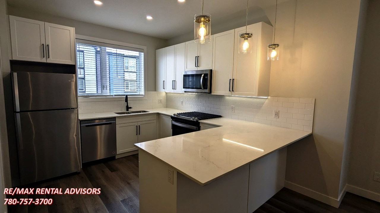 30 Evanscrest Pk Nw - Photo 3 of 16