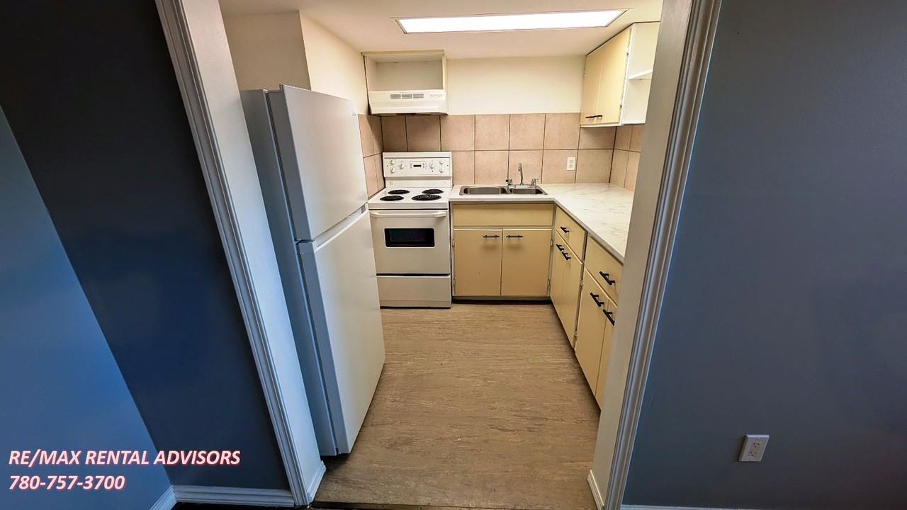 BSMT 827 Canfield Way Southwest - Photo 2 of 17