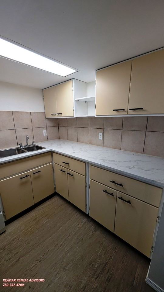 BSMT 827 Canfield Way Southwest - Photo 3 of 17