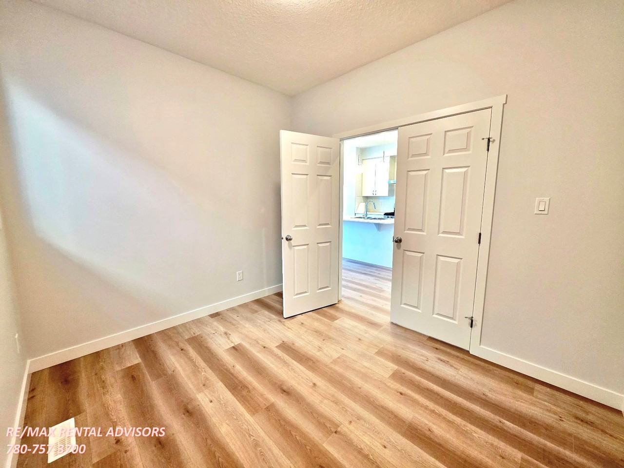 2603 208 St Nw - Photo 7 of 23