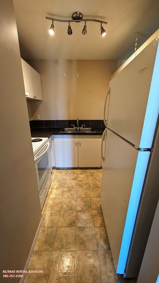 101 Big Hill Way Se - Photo 5 of 15