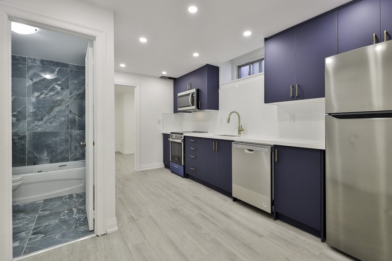 17 Sammon Avenue - Photo 2 of 6