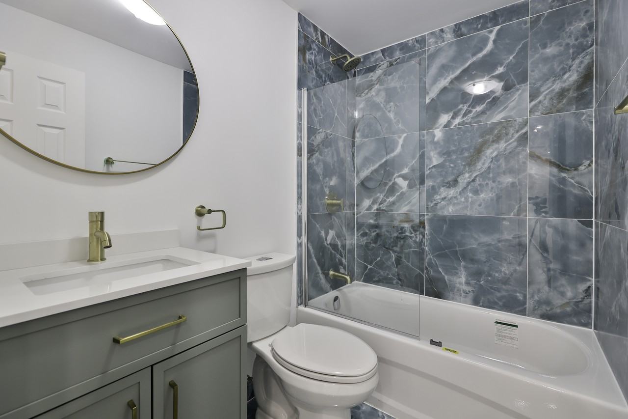 17 Sammon Avenue - Photo 4 of 6