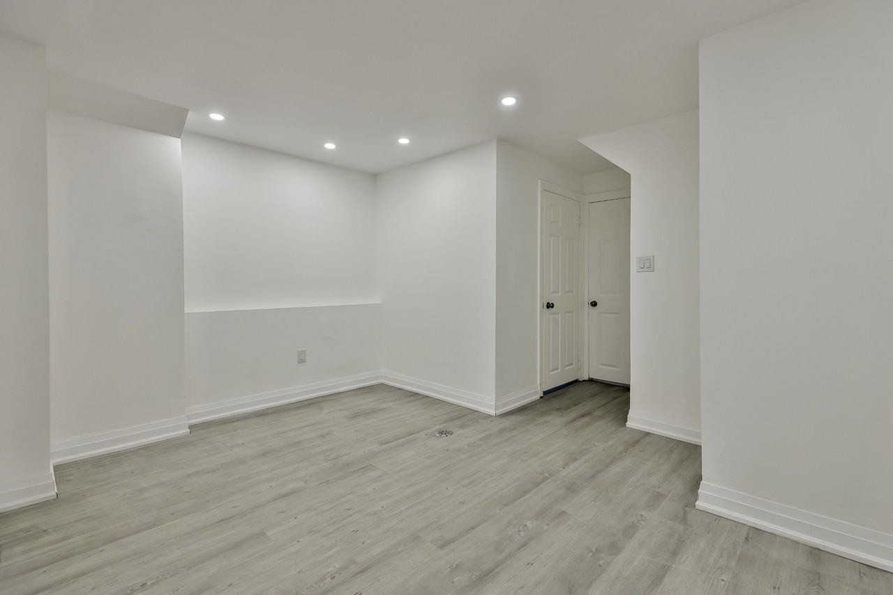 17 Sammon Avenue - Photo 5 of 6