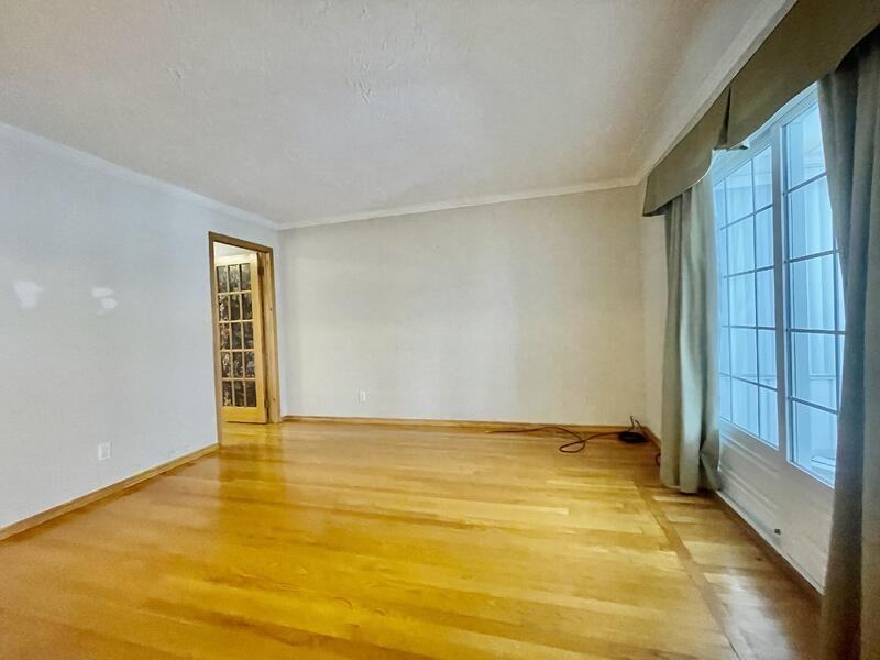 704 Claude Street Unit A - Photo 5 of 9