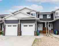 Amazing Price!! Townhouse Located in Sunnybrook!! - Photo 1 of 1