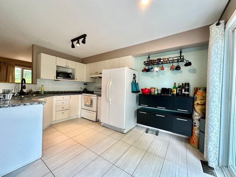 104 Banchory Cres - Photo 4 of 14