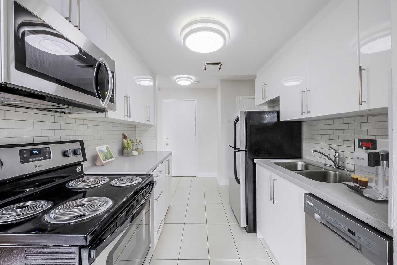 Gertrude Suites - Photo 6 of 13