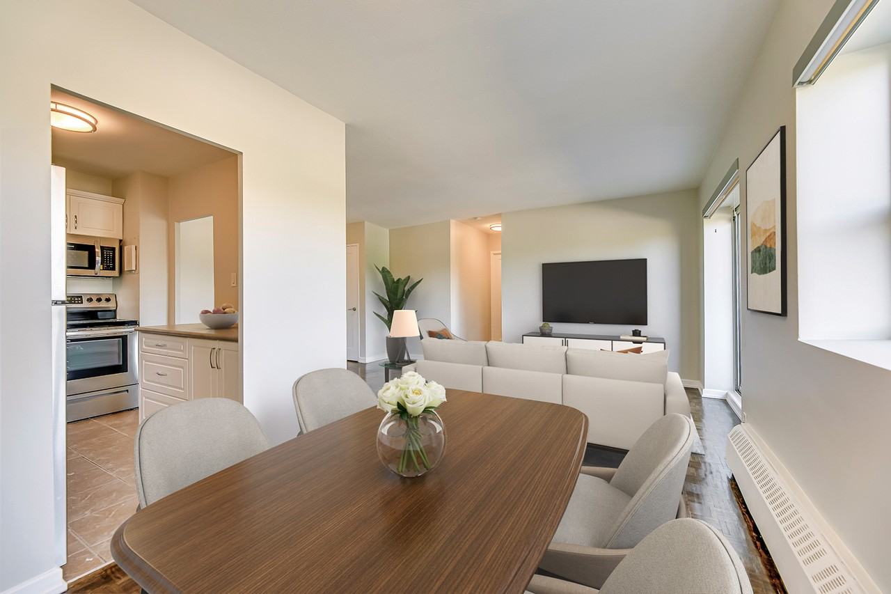 Seville East & West - Photo 6 of 29