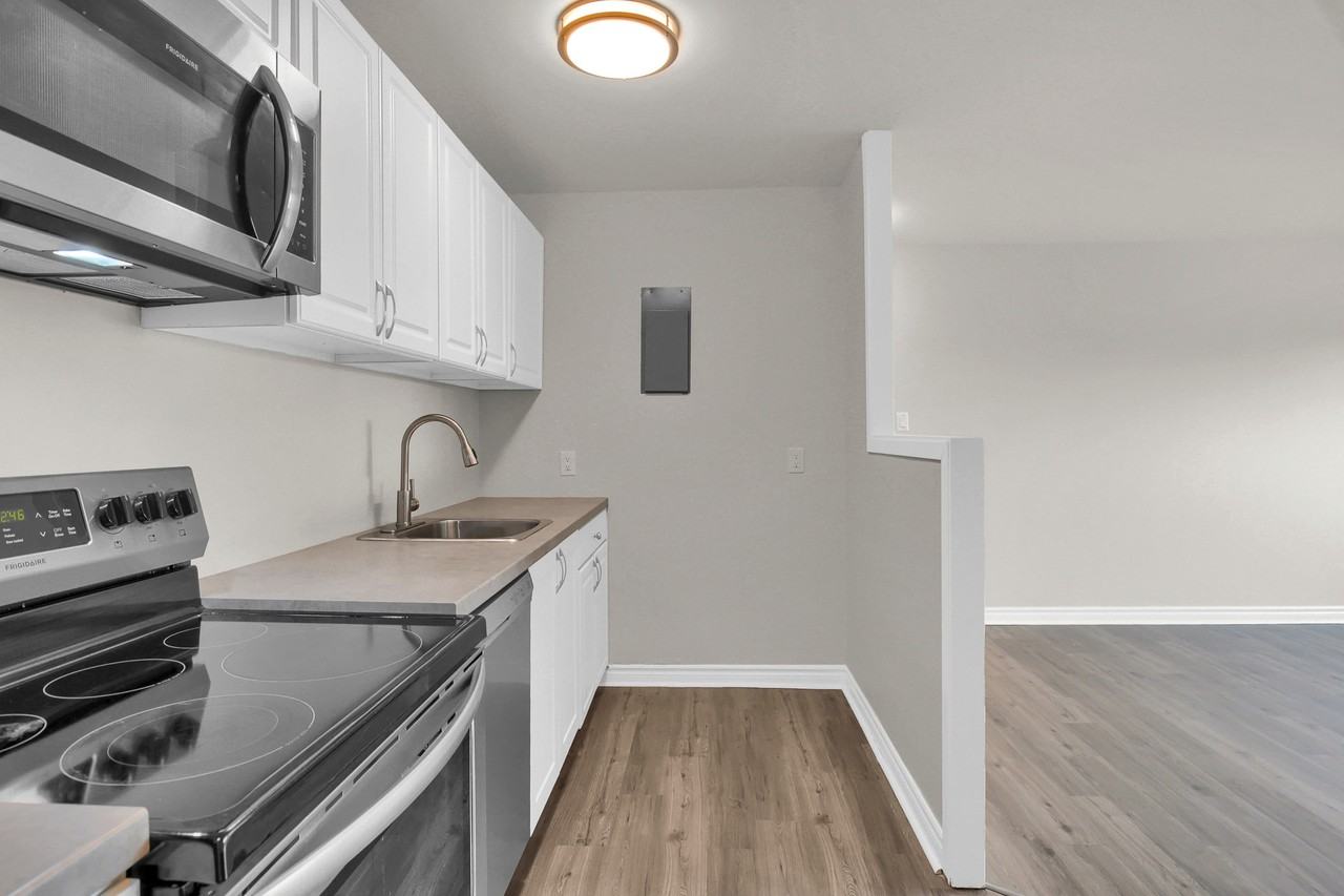 Riverstone Place & Millstone Place - Photo 5 of 10