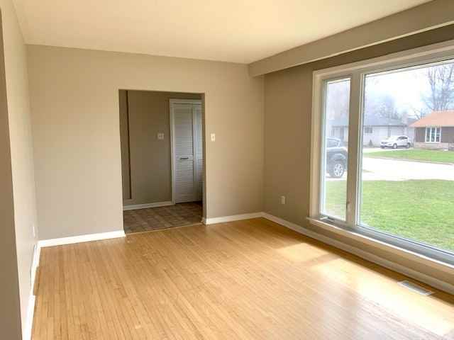 Ottaway 78 - Photo 3 of 15