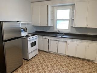 2-887 Dudley Avenue - Photo 2 of 8