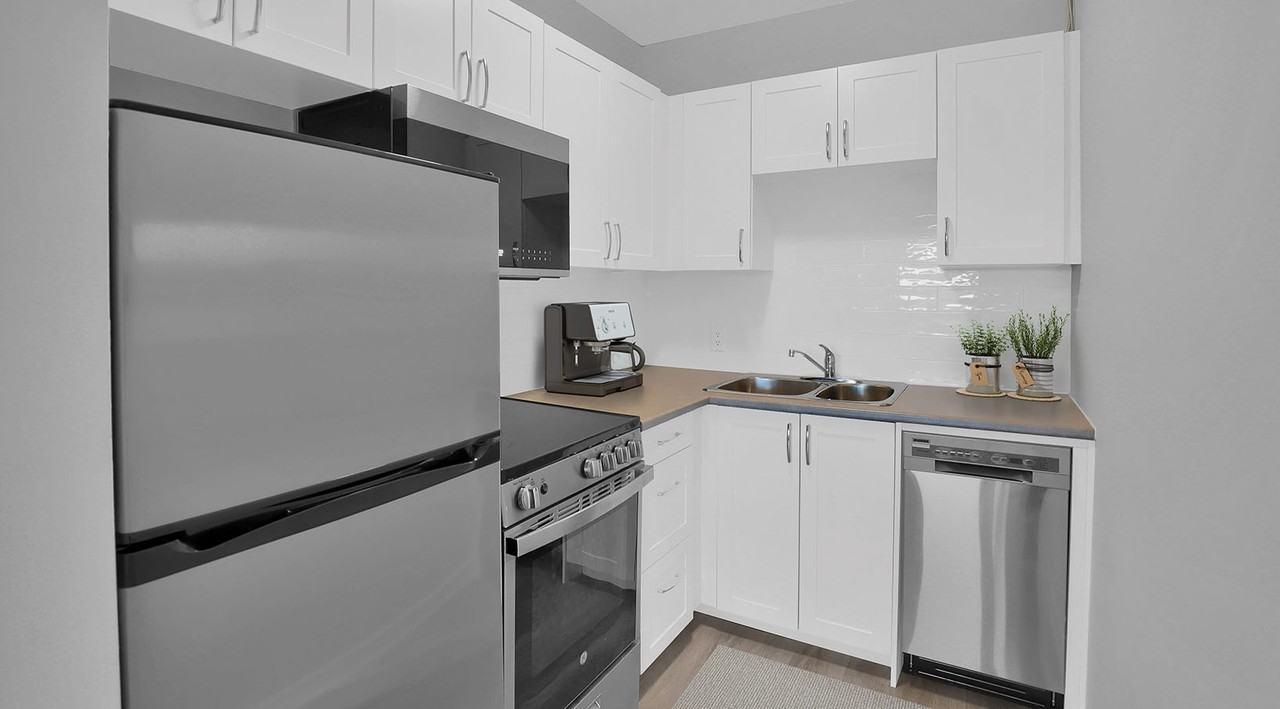 The Lucerne - Photo 6 of 23