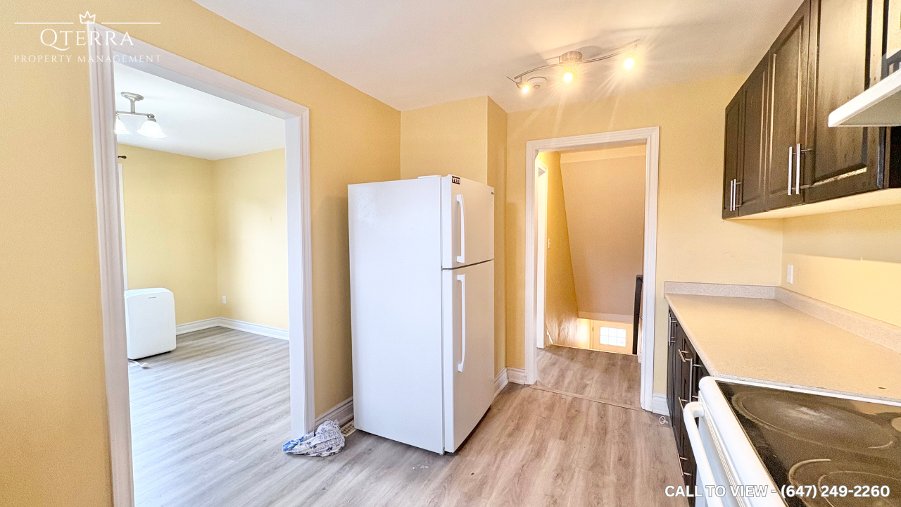 3-32 Brock St W, Oshawa, Ontario L1G 1R4 - Photo 2 of 15