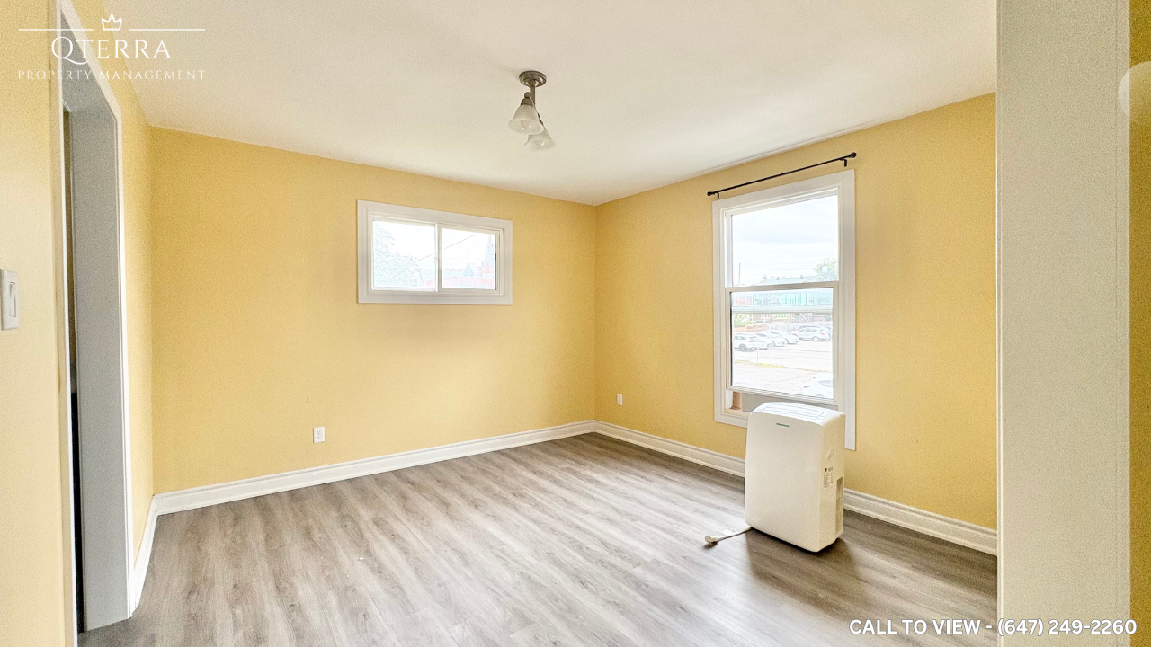 3-32 Brock St W, Oshawa, Ontario L1G 1R4 - Photo 3 of 15