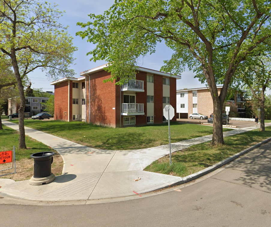 10604 114 St NW, Edmonton, AB T5H 3J9, Canada - Photo 3 of 21
