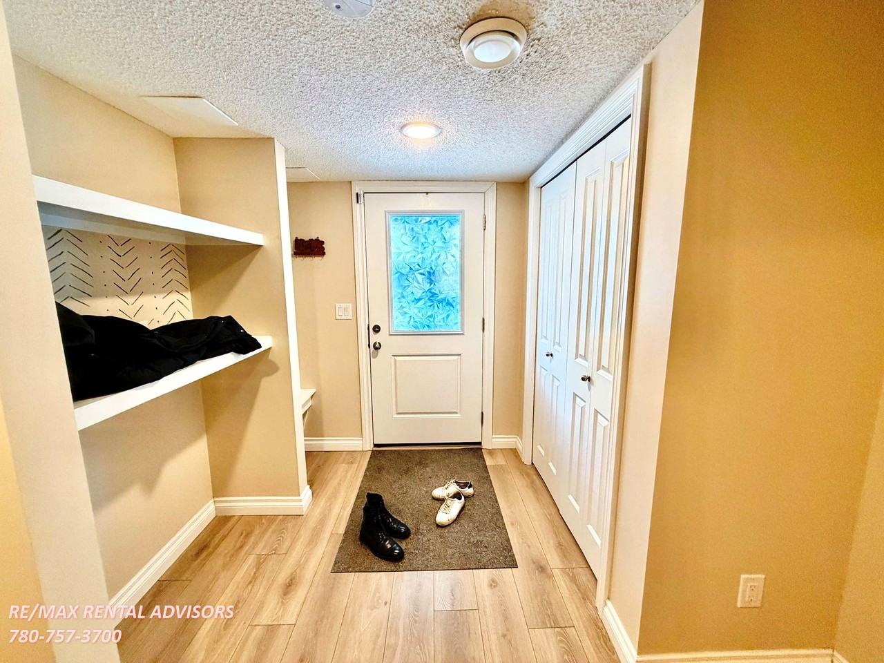 20107 19 Ave Nw - Photo 3 of 23