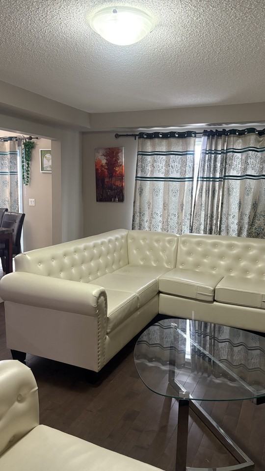 292 Viewpointe Terr - Photo 3 of 24