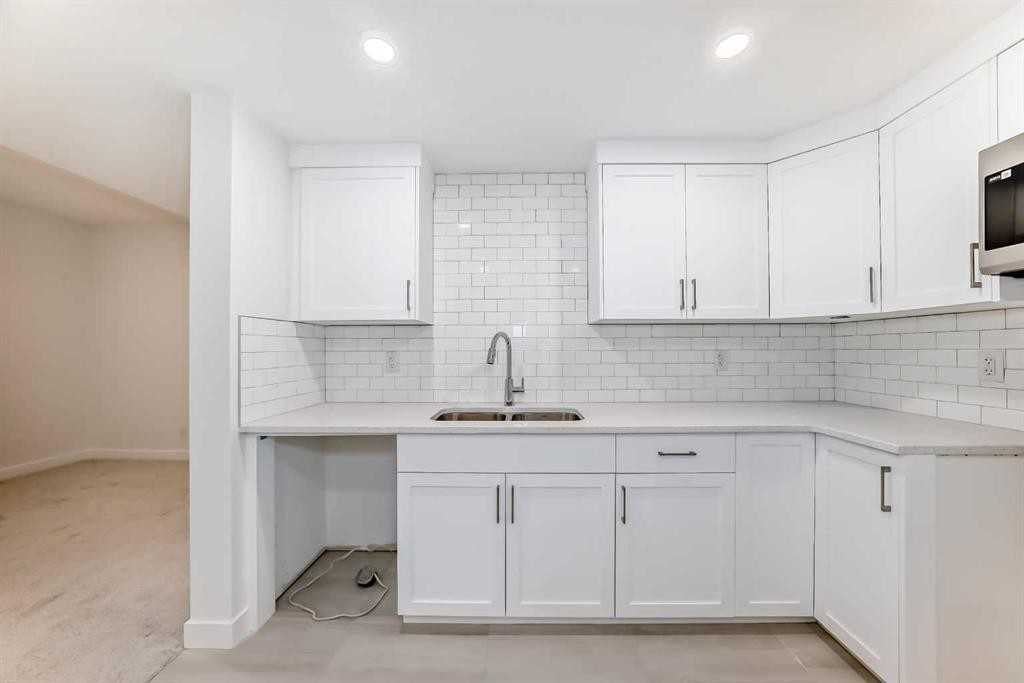 33B Bartlett Way SE - Photo 6 of 16