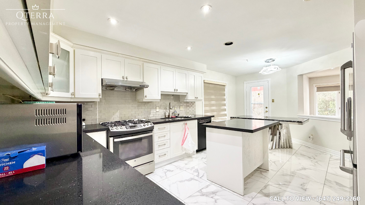 5364 Glen Erin Dr, Mississauga, Ontario L5M 5C2 - Photo 4 of 17