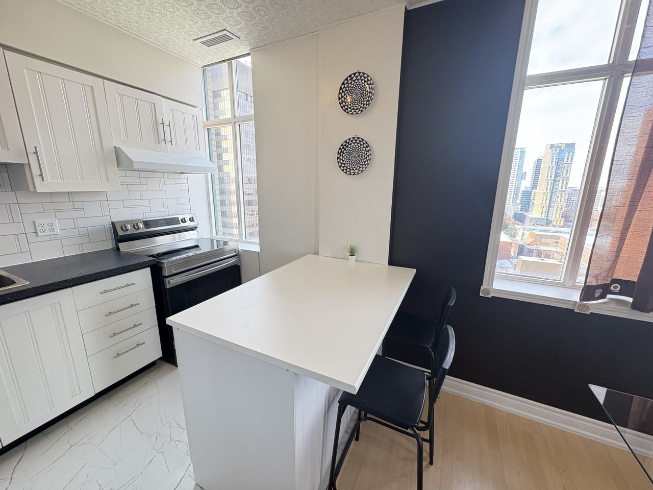 36 James St South #1506 - Photo 6 of 21