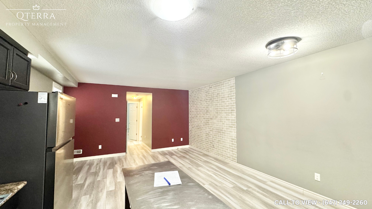 931 Glasgow St - Photo 2 of 6