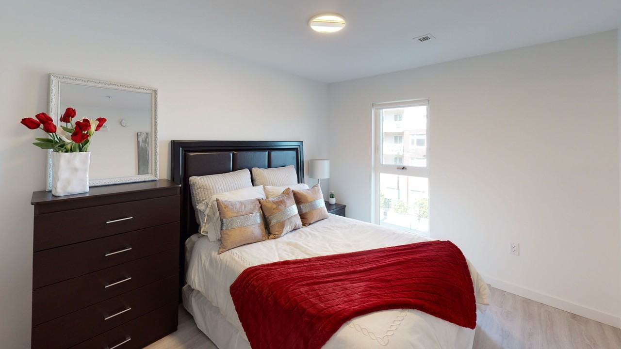 Soho Flats - Photo 5 of 50