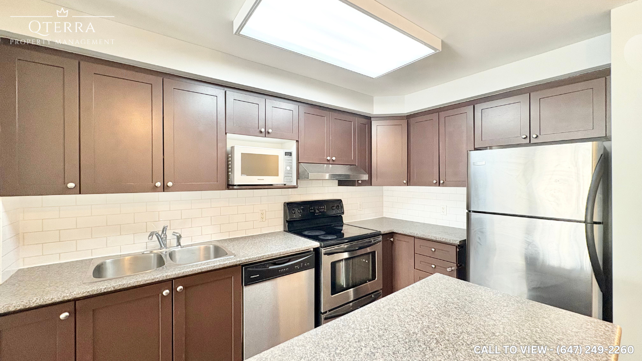 243 Deercroft Ave, Ottawa, Ontario K2J 0A2 - Photo 2 of 10