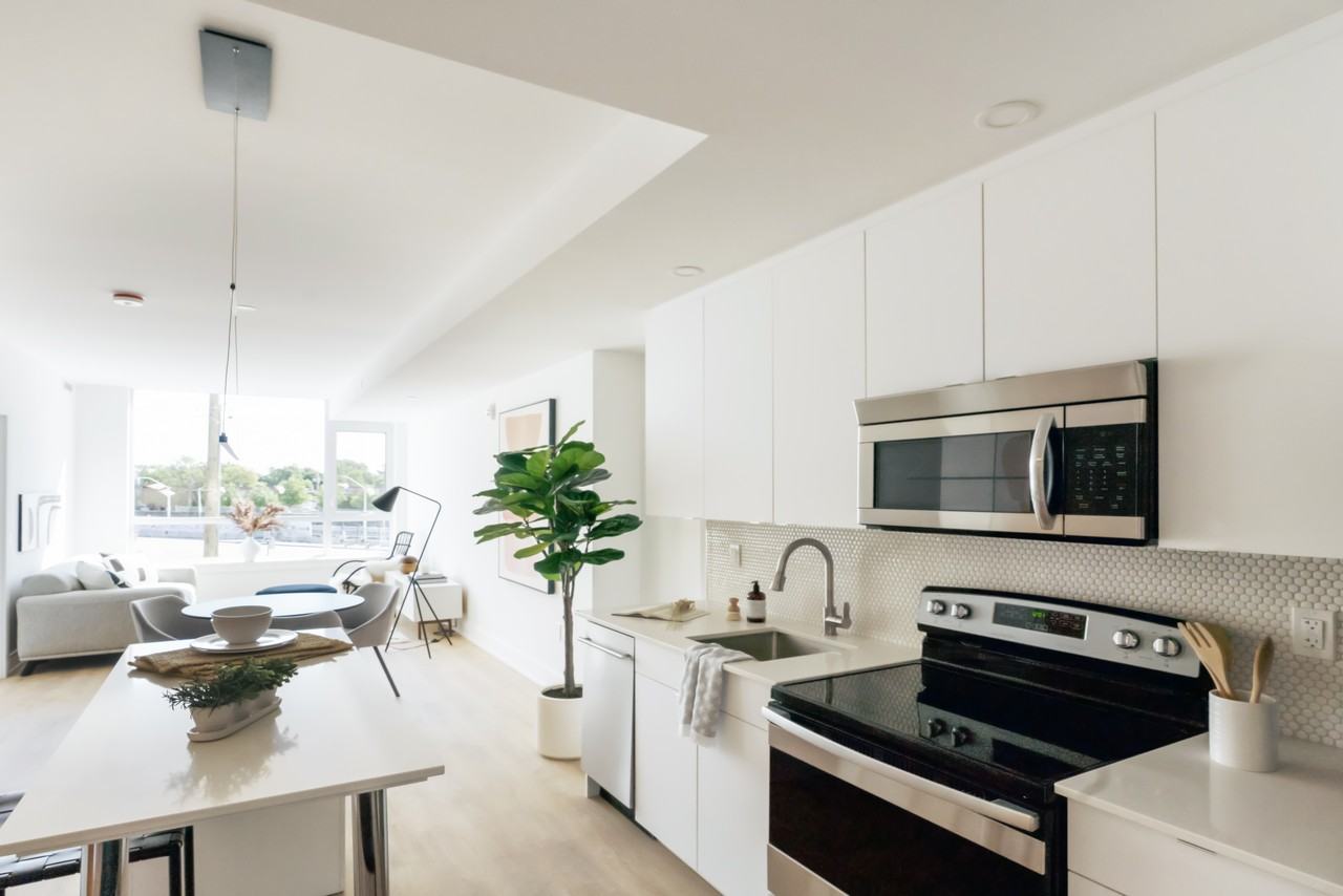 929 Richmond by Brigil - Photo 6 of 33