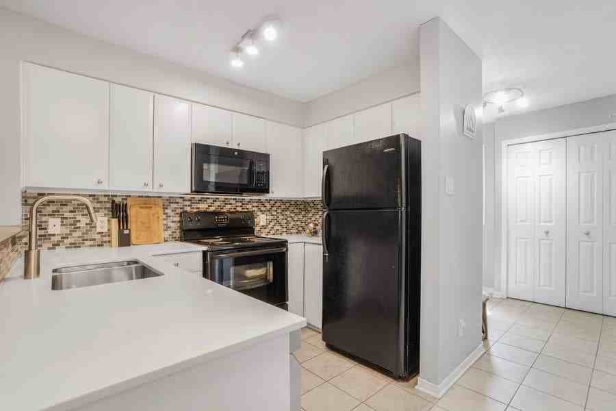 55 Steele Park Private - Photo 3 of 14