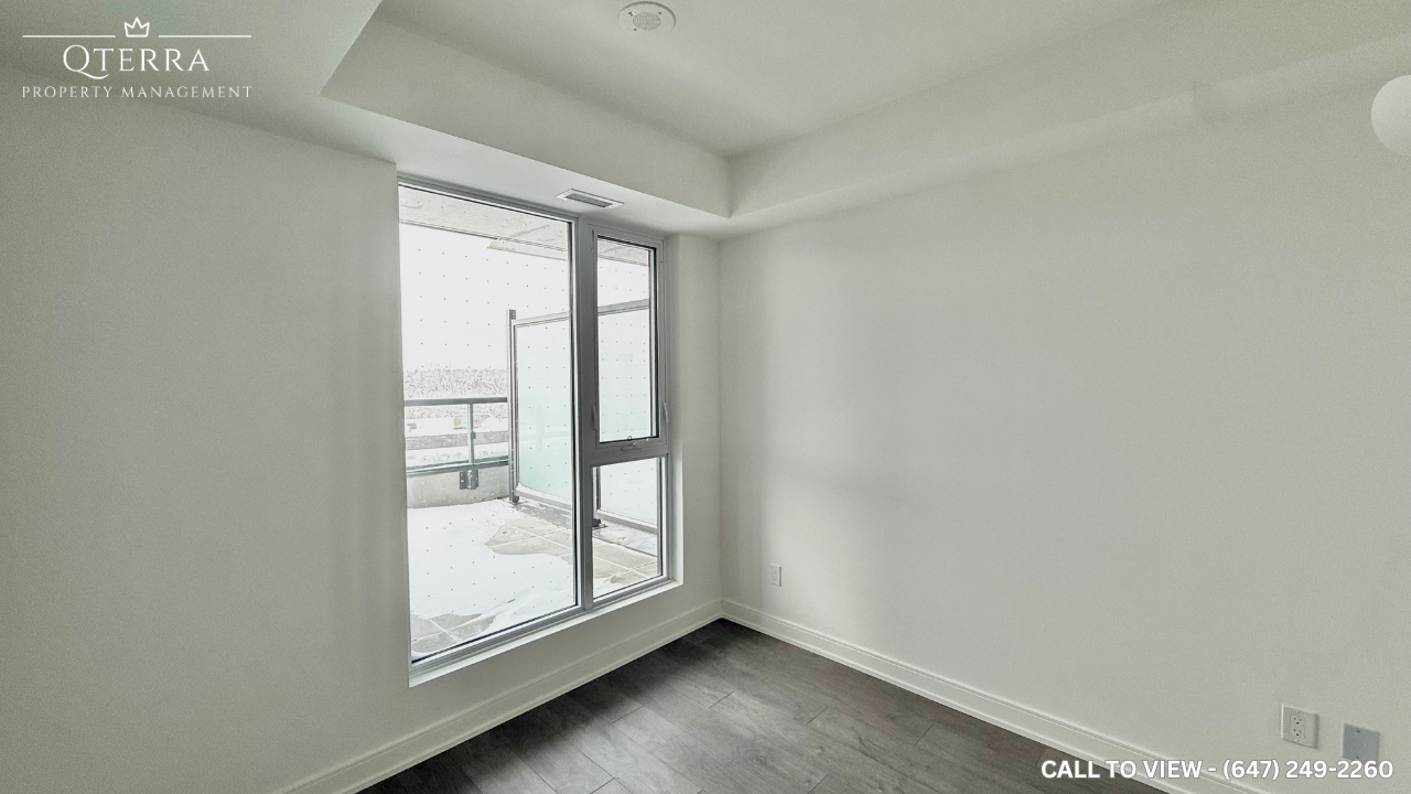 402-705 Davis Dr, Newmarket, Ontario L3Y 2R2 - Photo 4 of 8