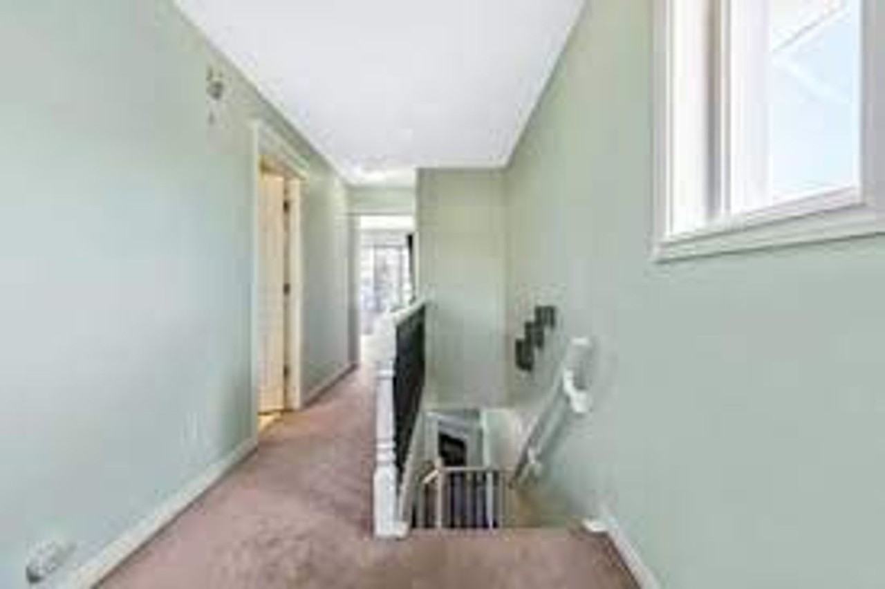 21 North Railway Street - Photo 3 of 7