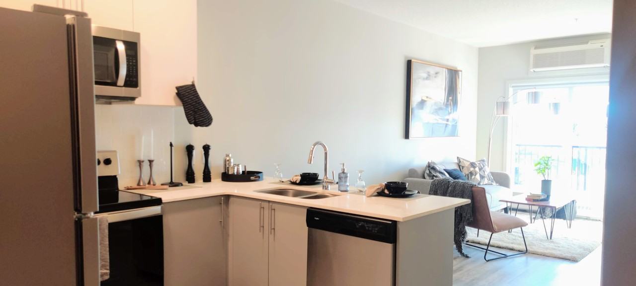 The Louvre Apartments - Photo 2 of 34