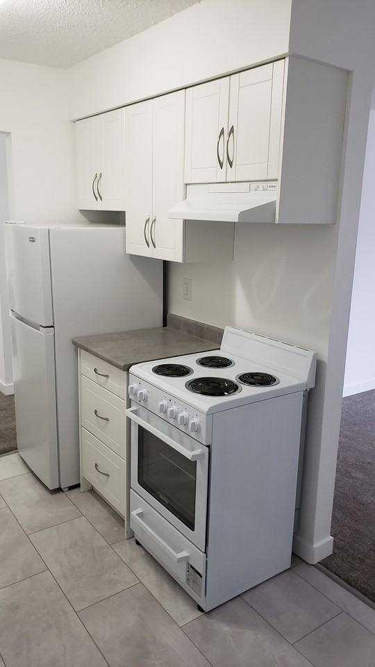 Parklane Manor Apartments - Photo 7 of 49