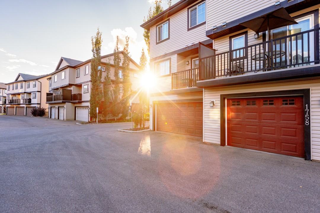 Callaghan Landing II - Photo 4 of 17