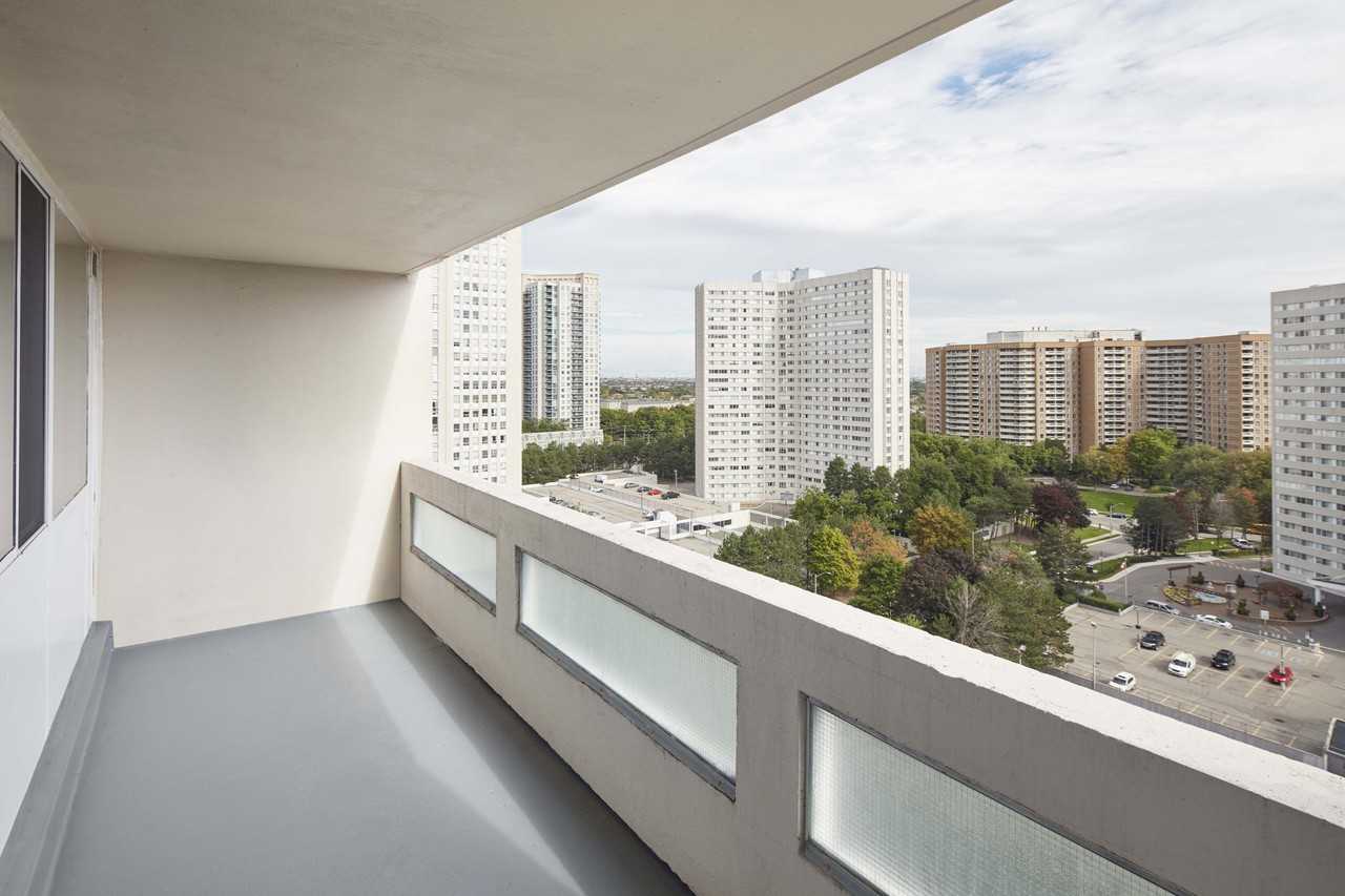 Mississauga Place - Photo 5 of 27