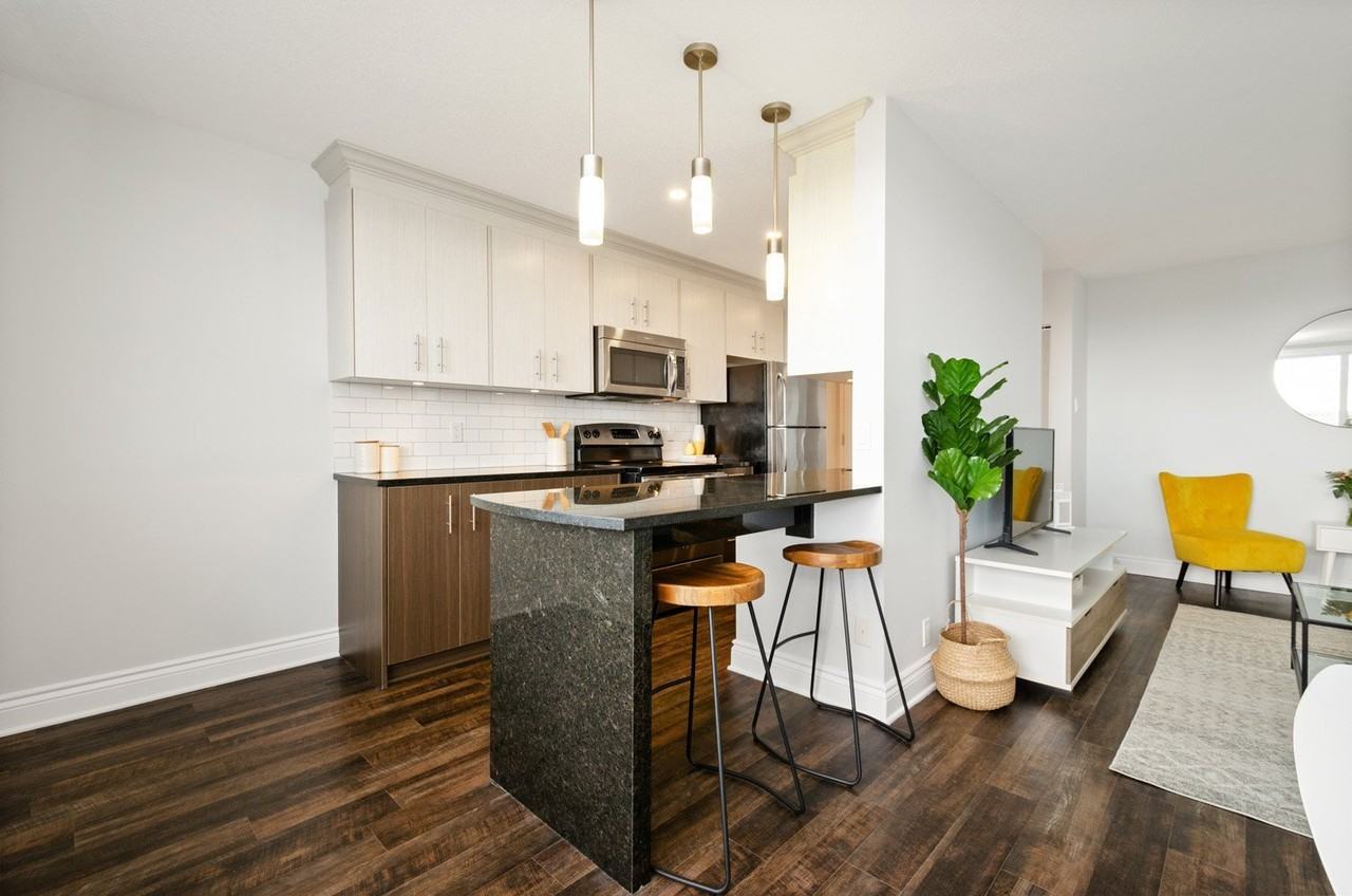 The Cobalt - Photo 3 of 50