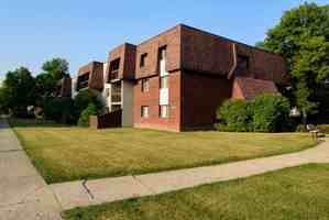 featured image of 35 Strauss Dr