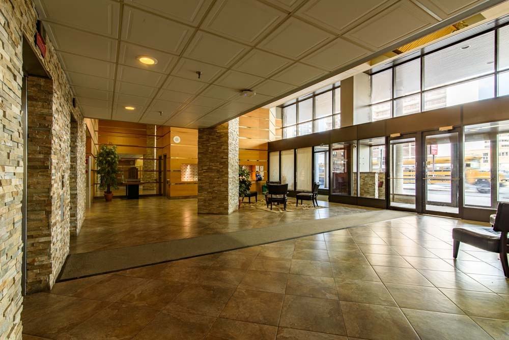 Broadview Manor - Photo 3 of 25