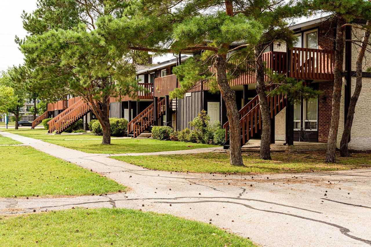 Gardens at Twin Lakes - Photo 3 of 15