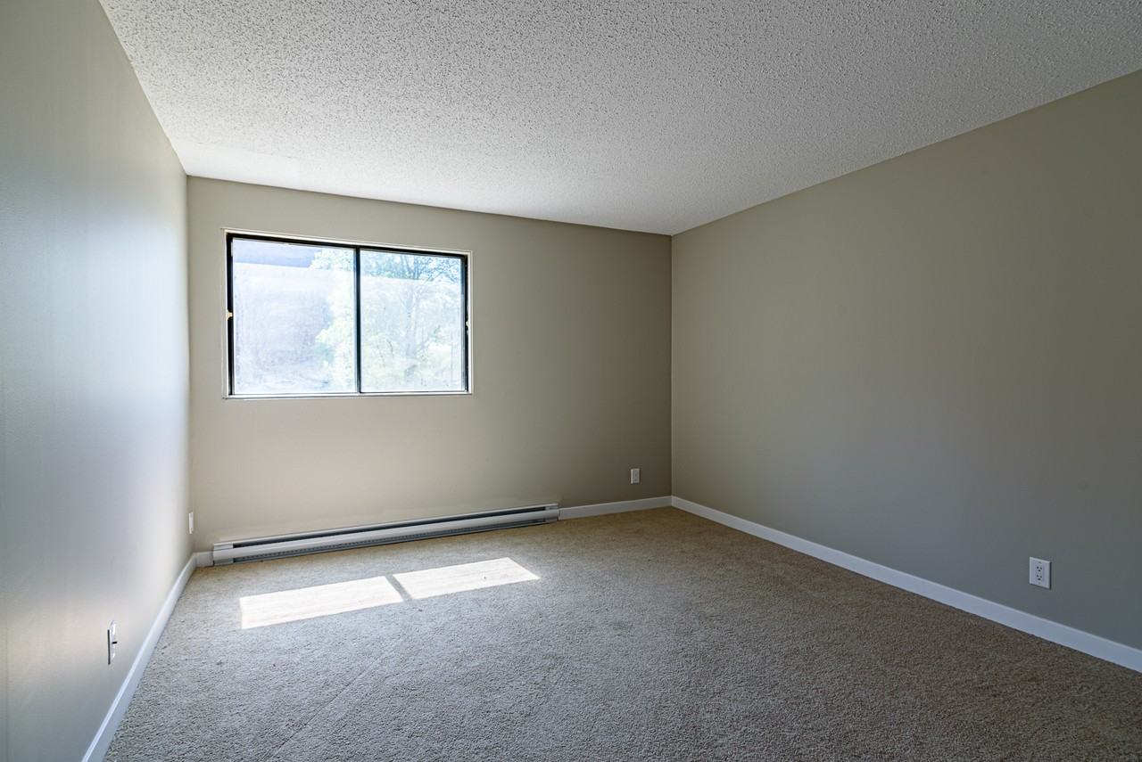 Meadowlark Green - Photo 6 of 8