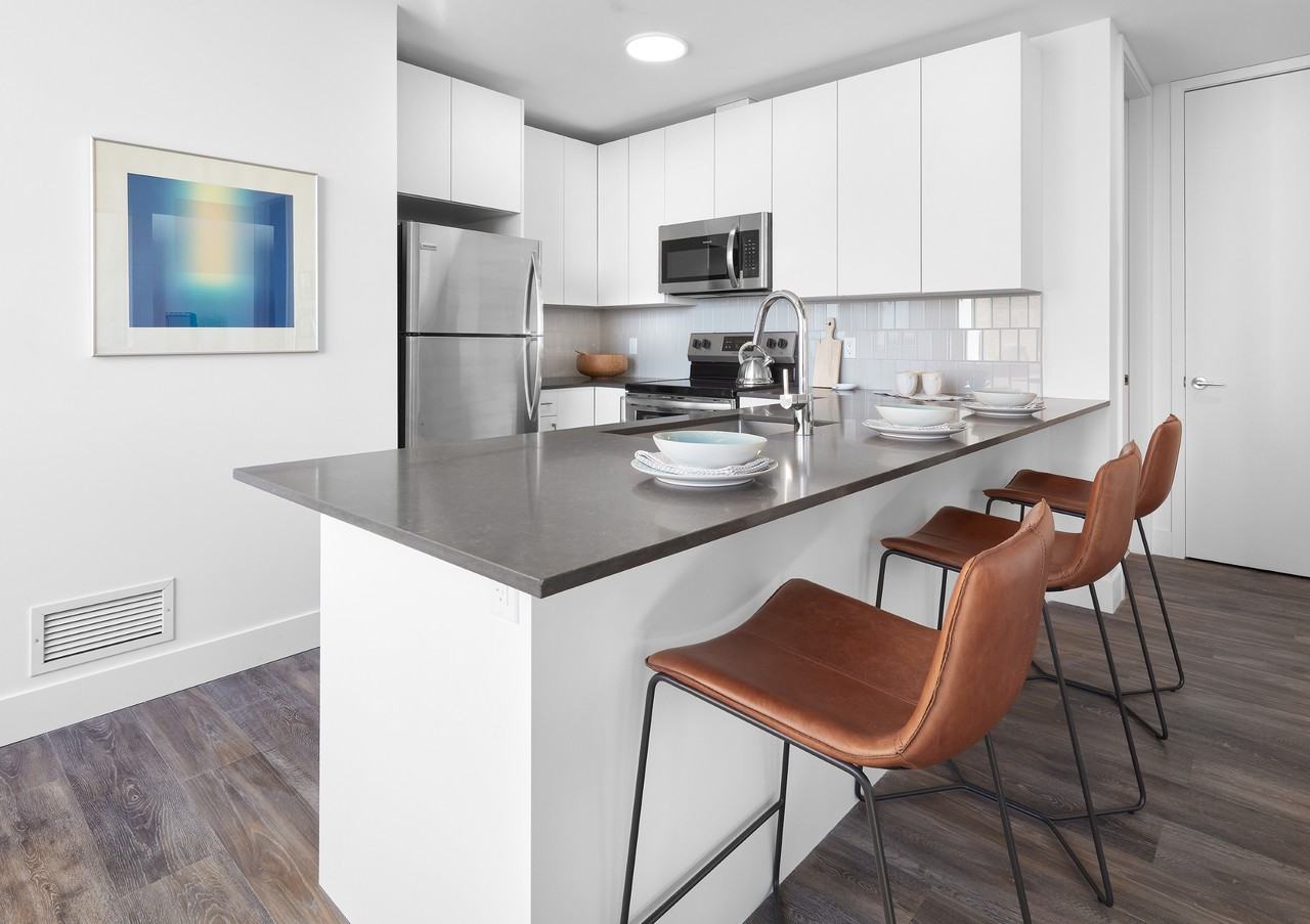 100 House - Photo 7 of 50