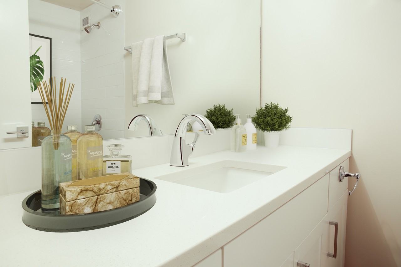 Windsor Park Plaza - Photo 5 of 50